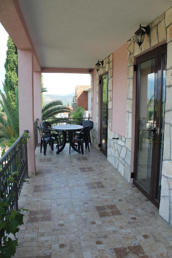 Villa Malina New Tivat Exterior photo